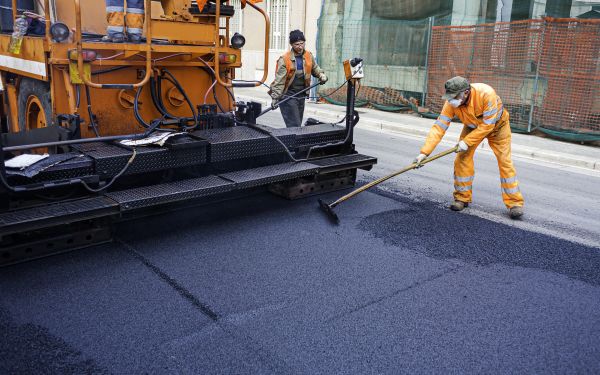 Cost of Asphalt Overlaying in Spring