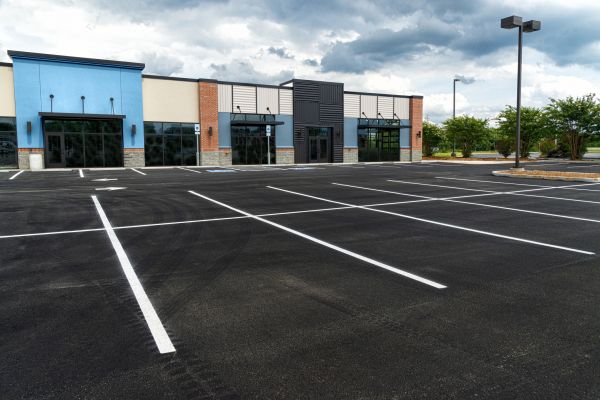 Cost of Parking Lot Blacktopping in Spring